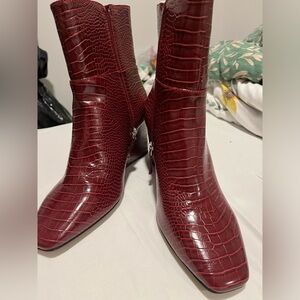 NWT-Eloquii boots